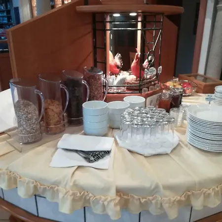 Alojamento de Acomodação e Pequeno-almoço Leonsteinerhof 3*