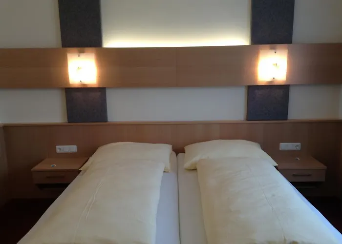 Alojamento de Acomodação e Pequeno-almoço Leonsteinerhof